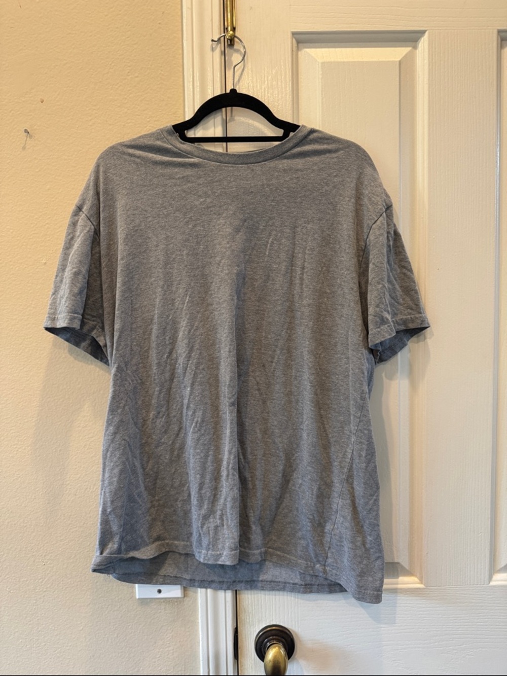 XL - True Classic Men's Gray T-Shirt